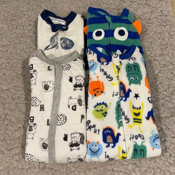 Burt's Bees Baby Other - 6-9M Baby Onesie Bundle 🪐👾🐻
